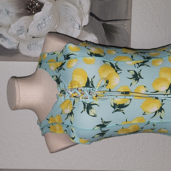 35. Derek Heart lemon print dress, Size medium - Picture 2 of 6